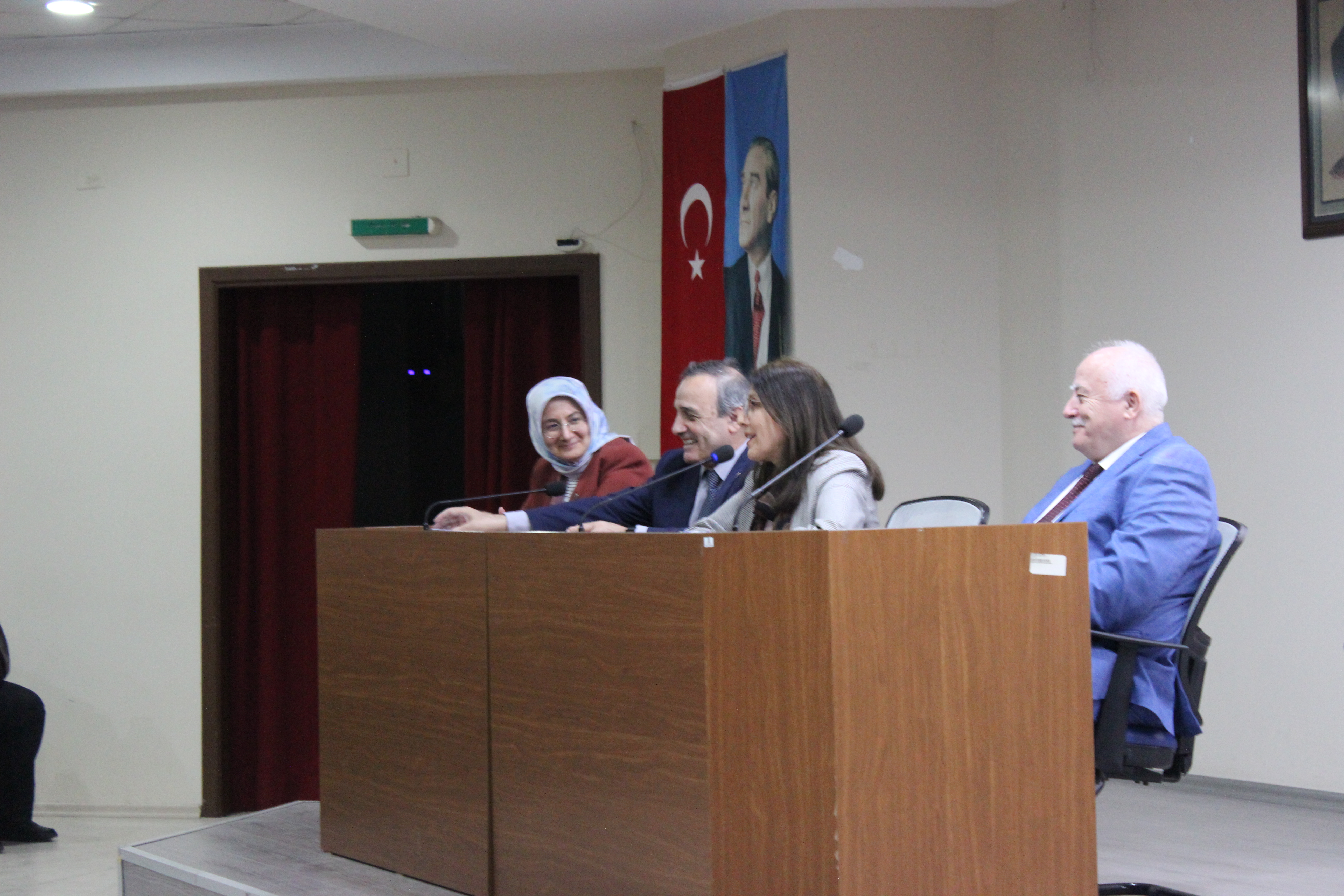 konuşma.JPG (5.90 MB)